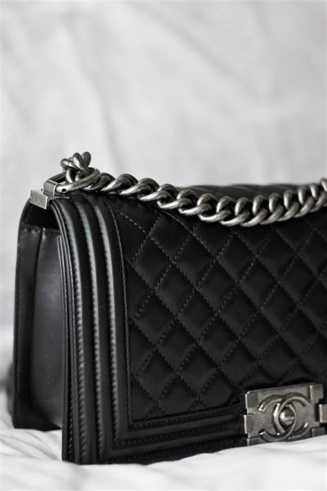 chanel le boy medium comparison|chanel so black bag review.